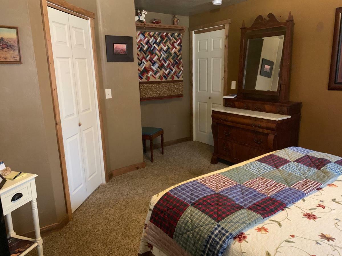 Zion'S Backyard Bed And Breakfast Colorado City ภายนอก รูปภาพ